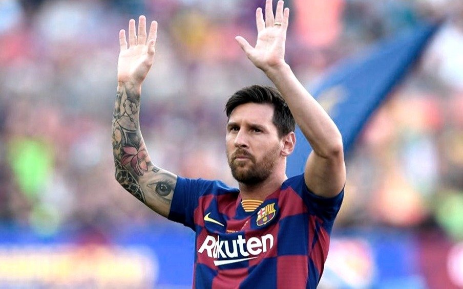 Messi se reintegrará mañana al plantel del Barcelona luego de su escandaloso intento de salida