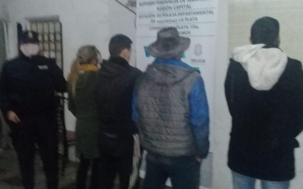 Evitan otra usurpación en la periferia platense y detienen a cuatro personas