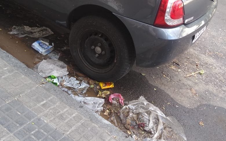 Queja por presencia de basura en la vía pública en 3 entre 45 y 46