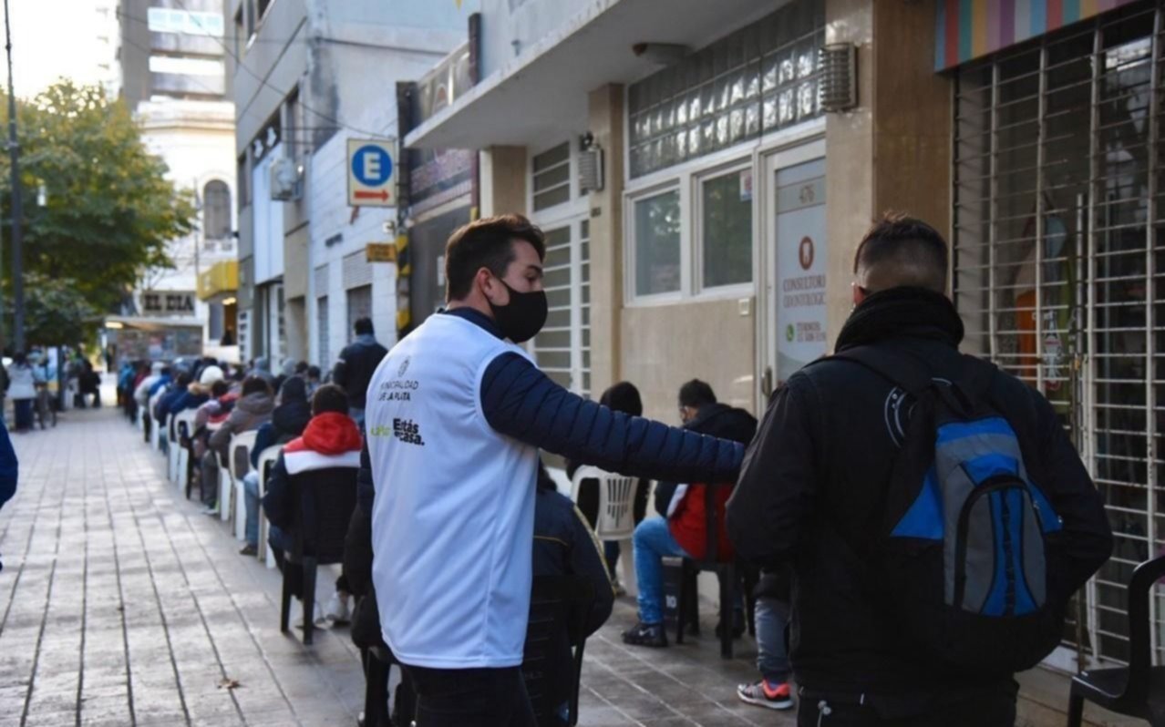 Analizan si habrá cuarta cuota del IFE o lo reconvierten en un subsidio sólo para jóvenes