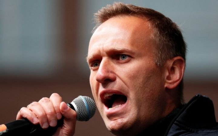 Alexei Navalny, el opositor ruso envenenado, salió del coma