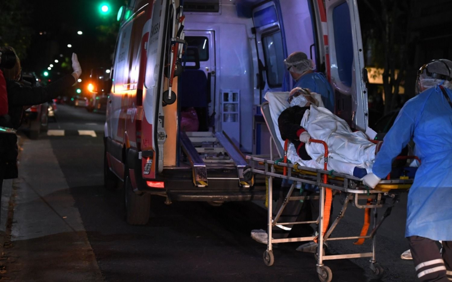 Argentina superó las 10 mil muertes por coronavirus en un lunes con fuerte repunte de contagios