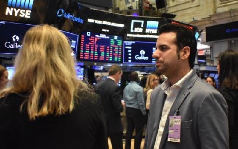 Wall Street cerró con fuertes pérdidas arrastradas por el sector tecnológico
