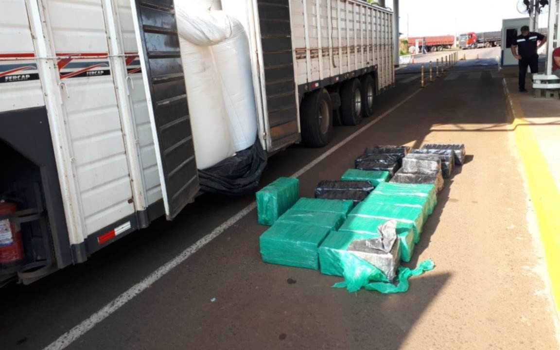 La Aduana incautó más de 600 kilos de marihuana escondida en un camión que provenía de Paraguay