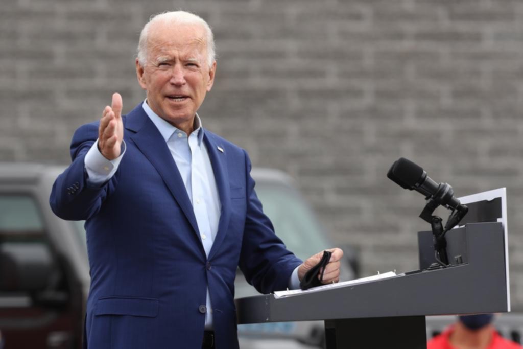 Biden le saca gran ventaja a Trump entre votantes latinos