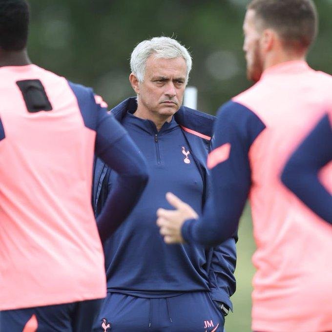 Mou usó a Messi para pegarle a Guardiola