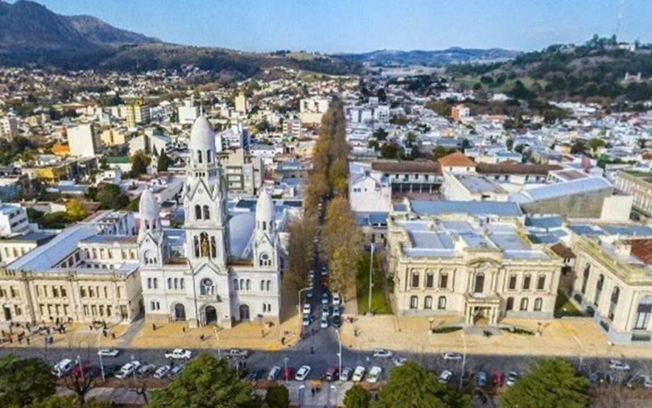 Tandil abandonó el sistema de fases y retrocede al "estadío rojo" por el aumento de casos  