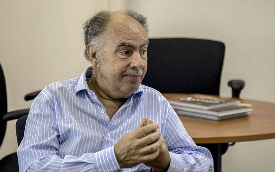 La familia de Mario Cafiero desmintió su fallecimiento: "Sigue dando pelea"