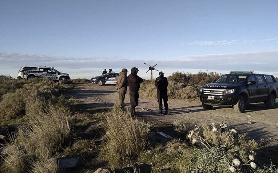 Encuentran una mochila e investigan si es la que llevaba Facundo cuando desapareció