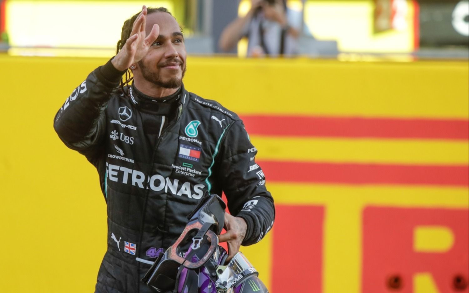 Hamilton cantó victoria en otra accidentada carrera de la F1