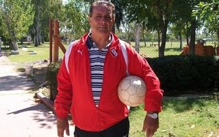 "Emiliano Martínez tenía condiciones desde muy chico. Nosotros solamente lo acompañamos"
