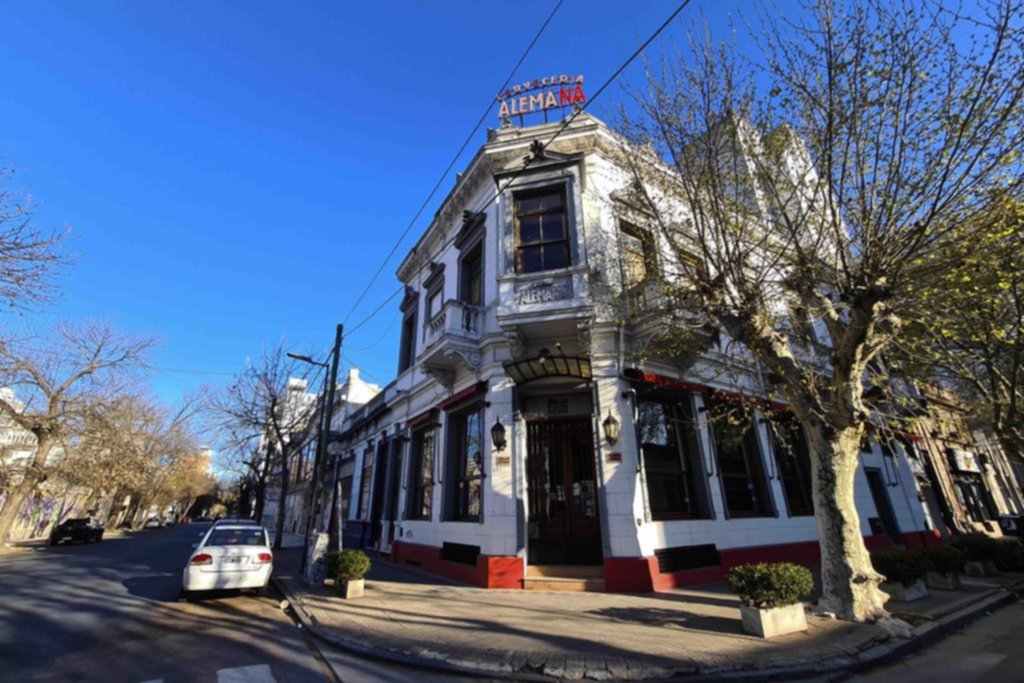 Otro local gastronómico que no aguantó: cerró la cervecería de 10 y 57
