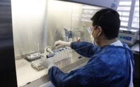 Evaluarán al laboratorio de Salud Publica La Plata para mejorar su respuesta al coronavirus