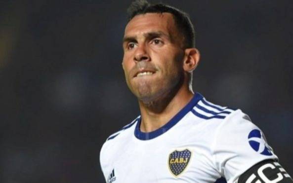 Carlos Tevez detrás de batir un récord y hacer historia en la Copa