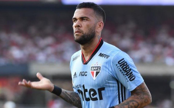 Dani Alves quiere abandonar San Pablo y ya se habla de un desembarco en el fútbol argentino
