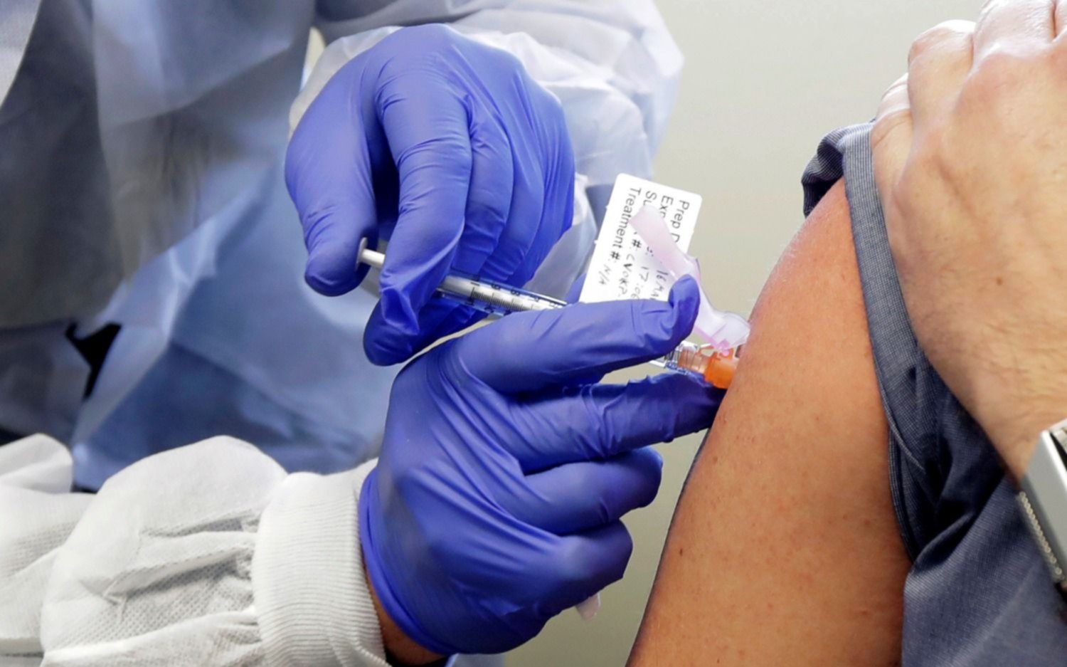 Coronavirus: laboratorio chino asegura poder aplicar la vacuna de manera masiva en 2021