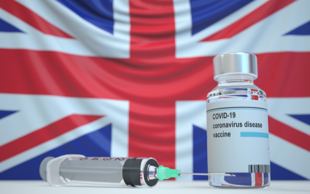 COVID-19: Reino Unido planea contagiar intencionalmente a personas para probar vacunas