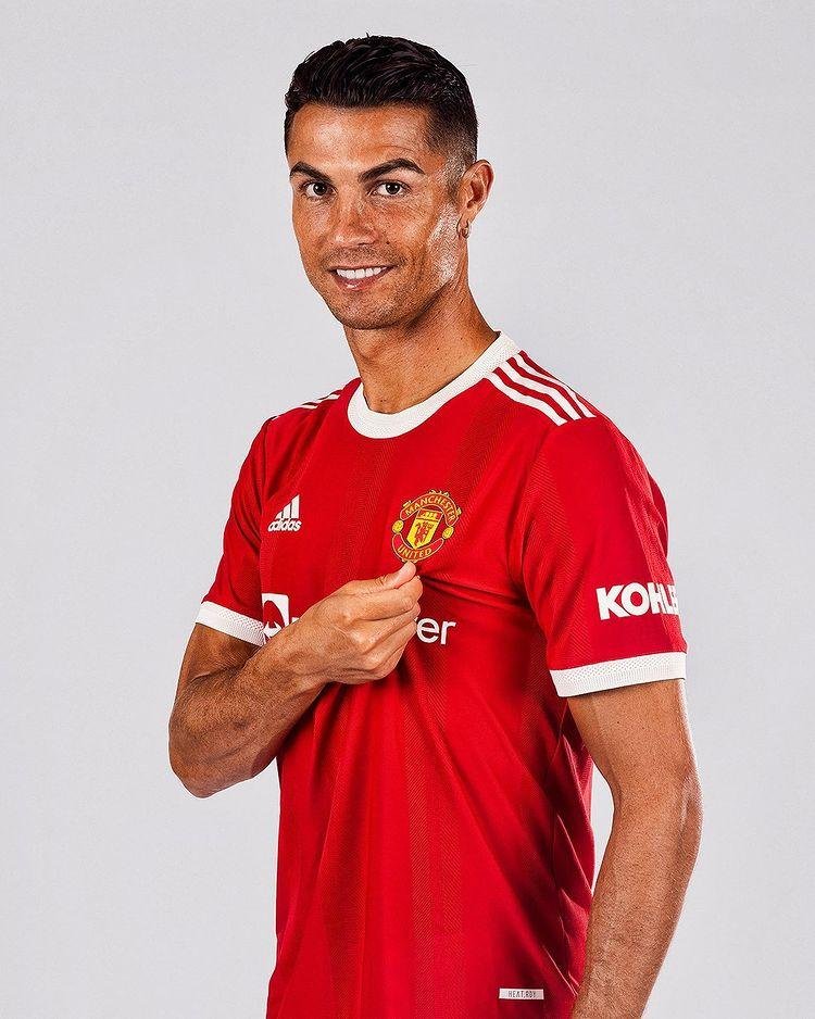 Ahora sí, Cristiano Ronaldo se puso la camiseta