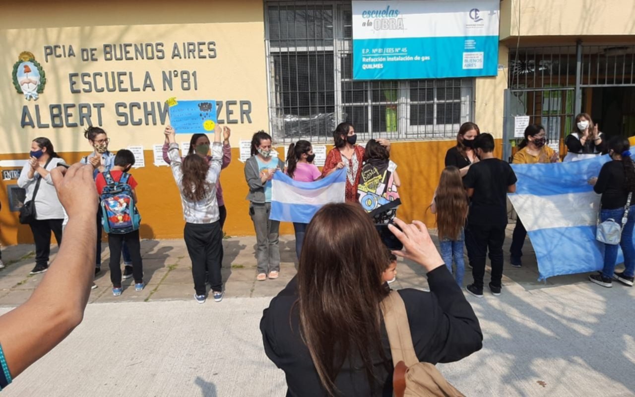 Abrazo solidario a la Escuela Primaria Nº 81