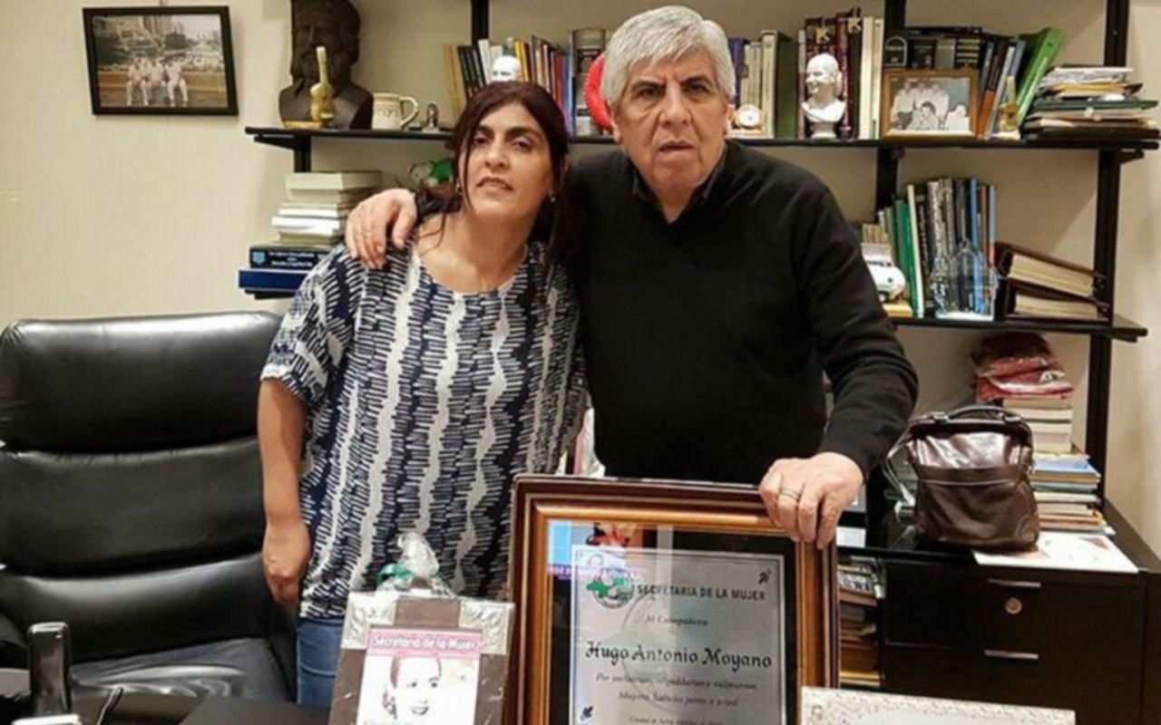 Presunto lavado de dinero: ordenan a la hija de Moyano a devolver una fortuna en dólares