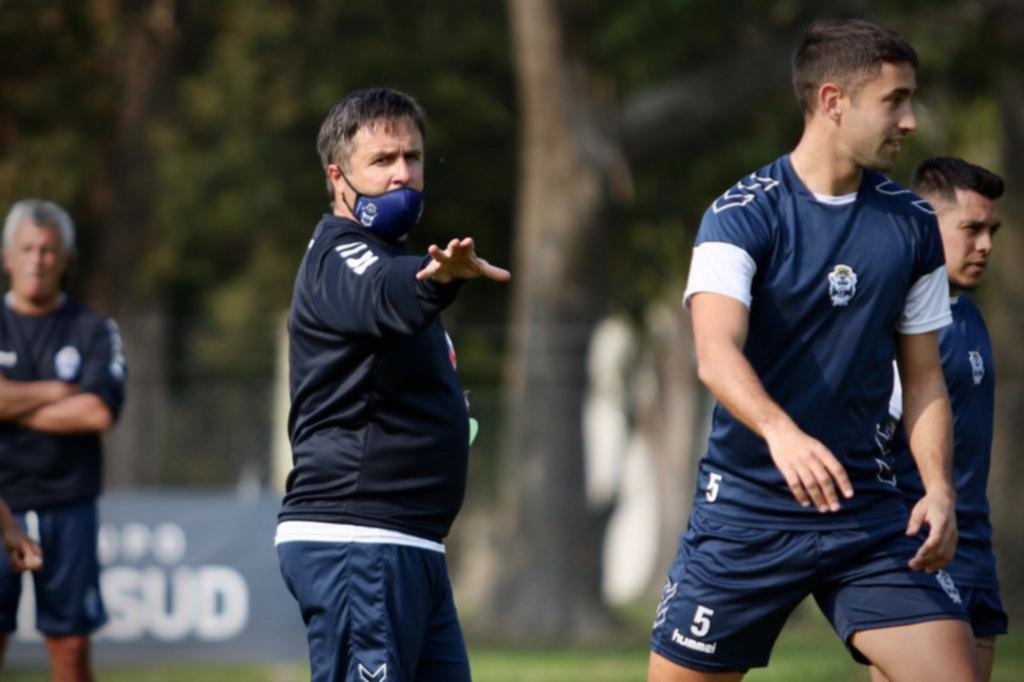 Aún sin pistas del equipo, Pipo quiere tener a todos a full