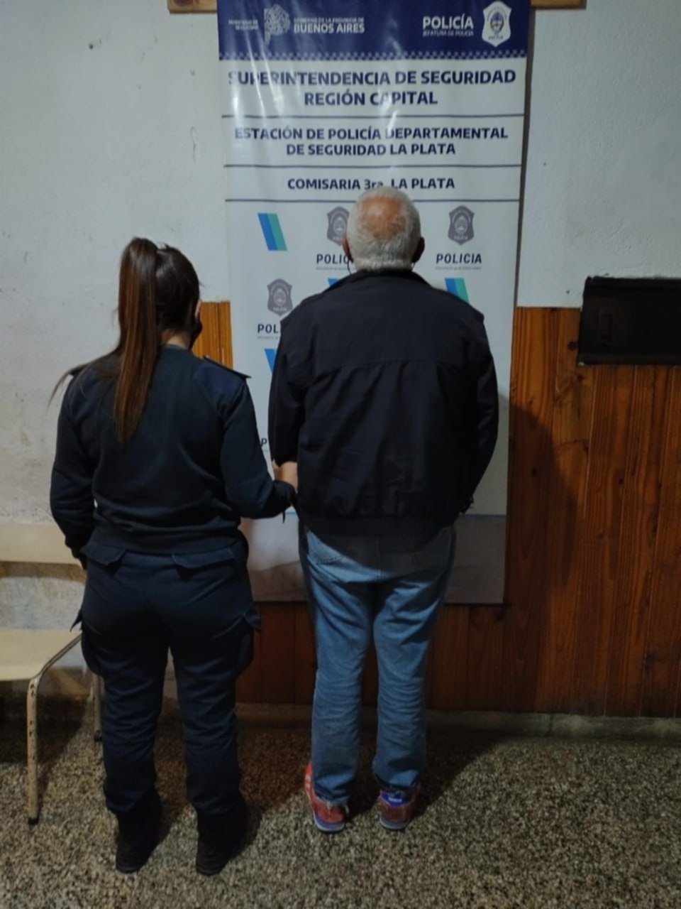 Aberrante: ex policía de La Plata abusó sexualmente a tres hijos, una de ellas ciega y dos con retraso madurativo