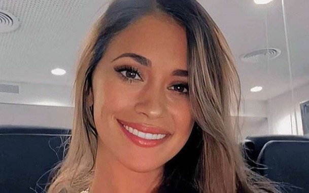 Piden detener a un periodista por difundir un mensaje obsceno contra Antonella, la mujer de Messi
