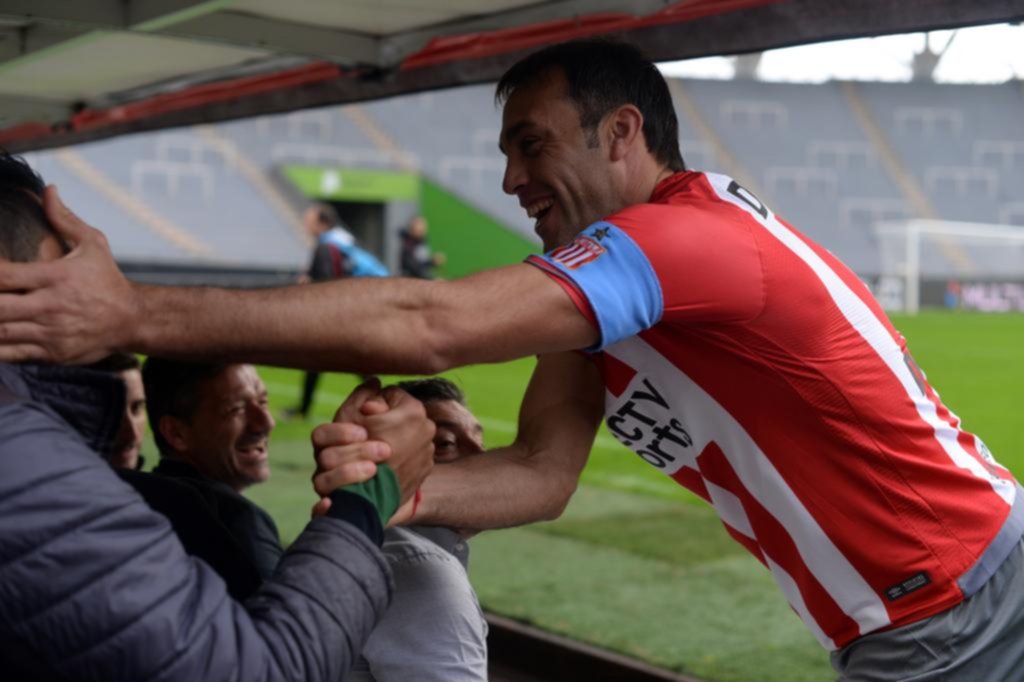 Milito y el Pincha se reencuentran: ¿cómo le fue al León contra sus ex?