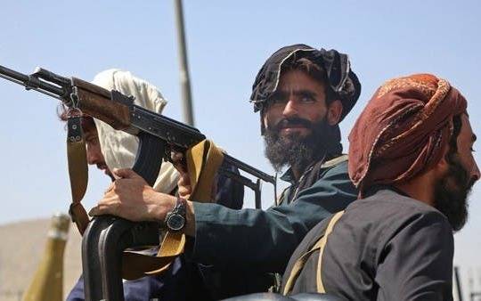 A horas de anunciar su Gobierno, los talibanes dicen que conquistaron el bastión de la resistencia