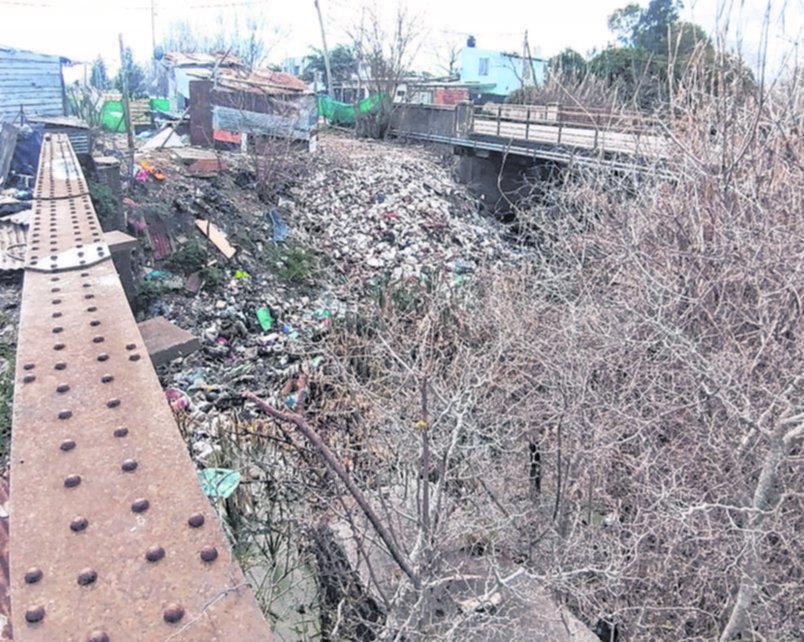 “Basural a cielo abierto” en 511 y 137: “Es un foco infeccioso tremendo”