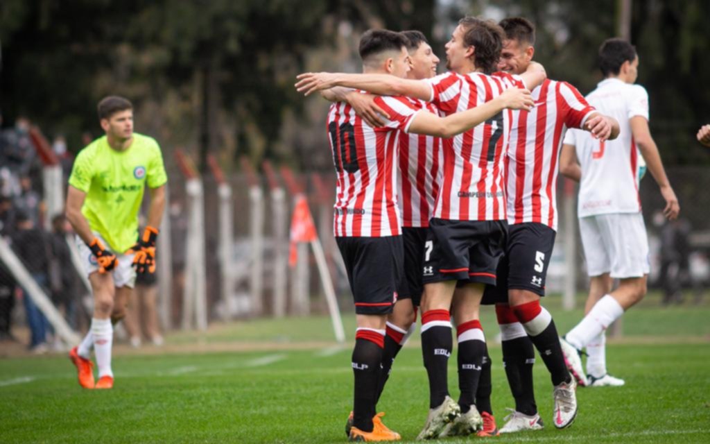Tras ganarle a Argentinos, la Reserva se subió a la punta