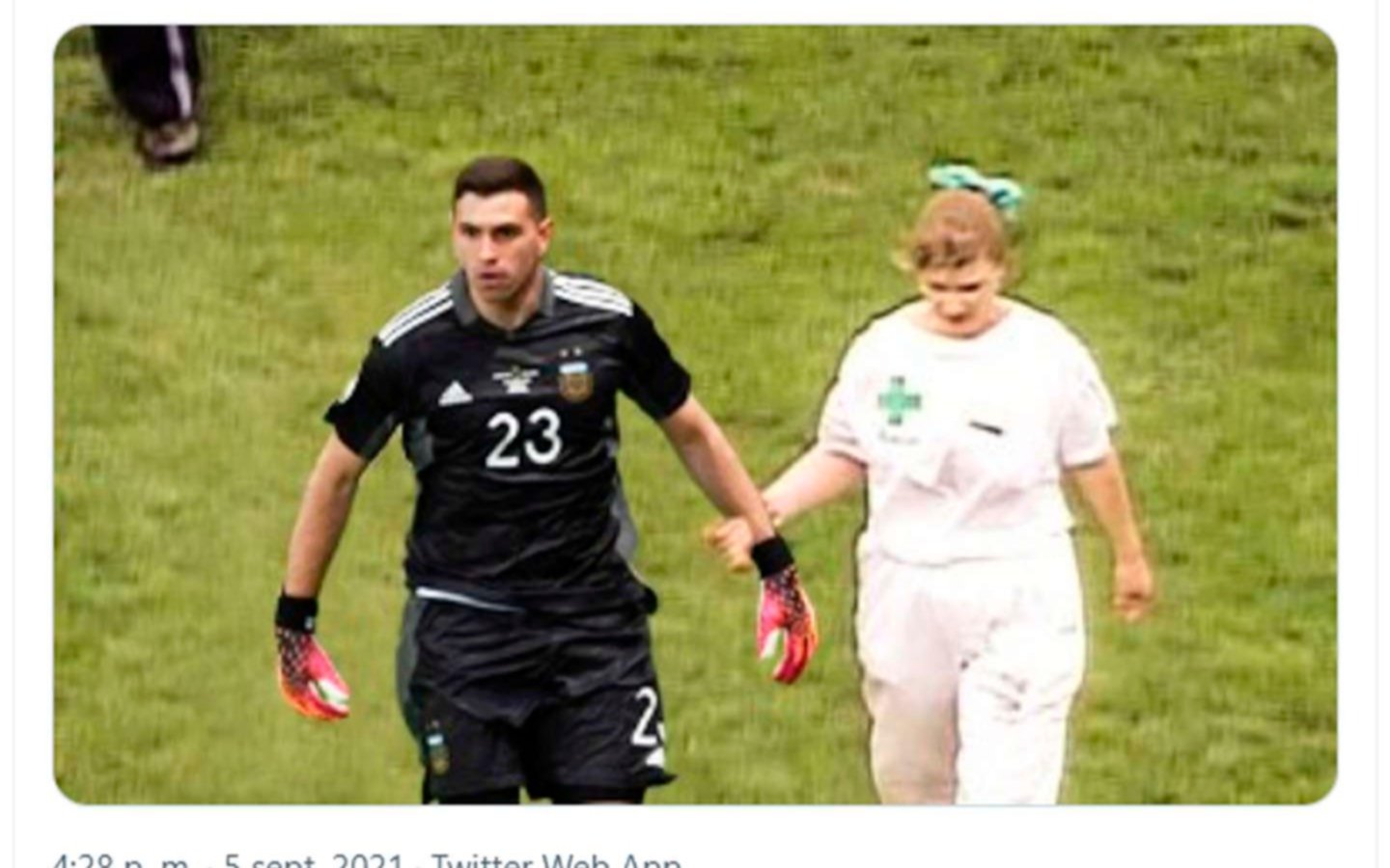 Los mejores memes de la bochornosa suspensión del partido Brasil - Argentina 