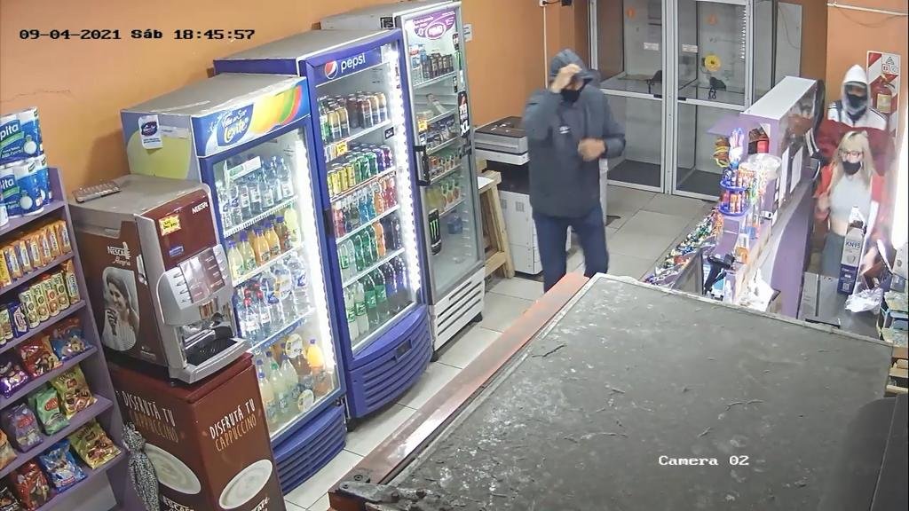 Encierran a una joven embarazada en el baño en otro asalto a kiosco céntrico
