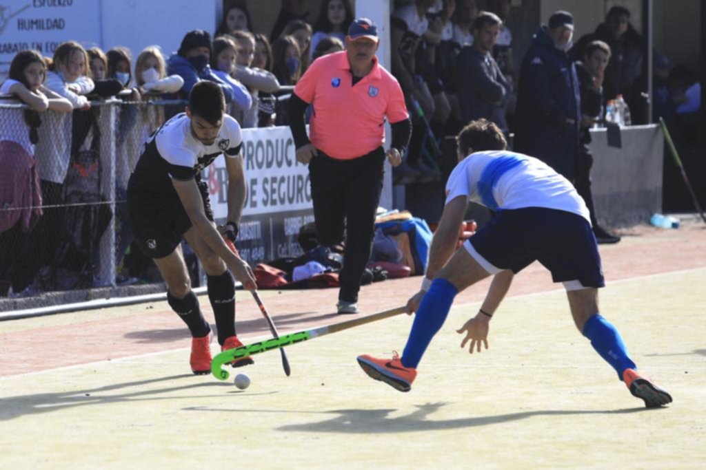 Caída de la "U" en hockey masculino