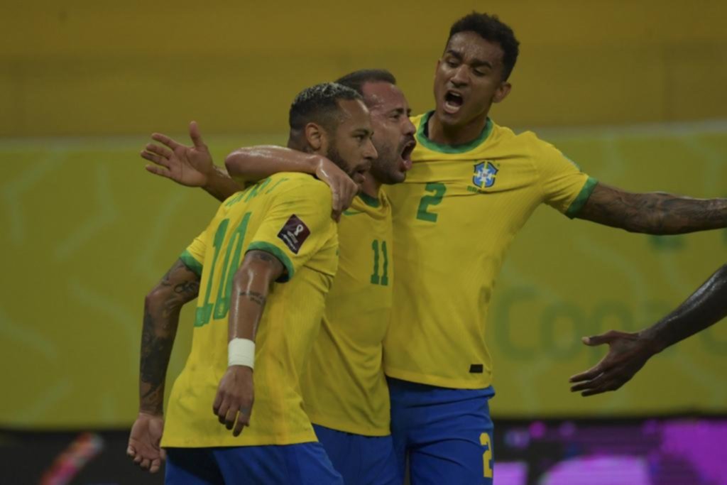 Brasil sacó rápida ventaja y no le dio chances a Perú