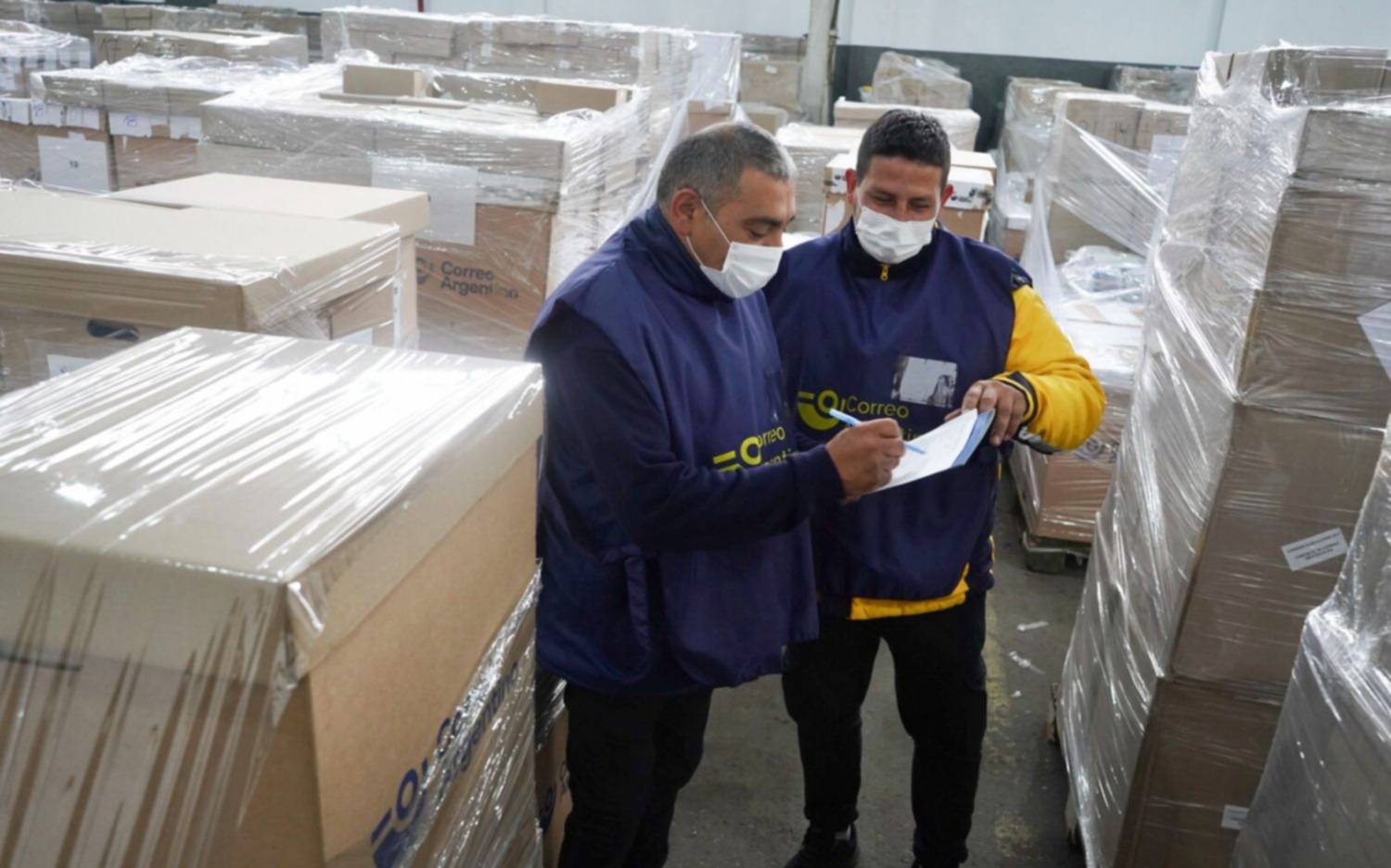 Gobierno y oposición buscan acordar que se conozcan más temprano los resultados del domingo