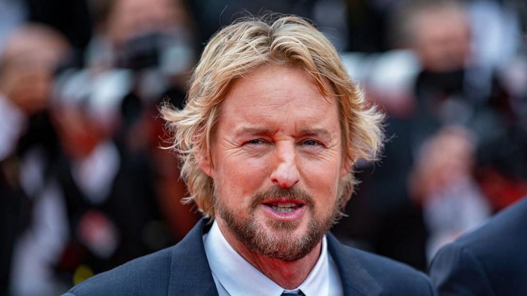 Owen Wilson lleva “Haunted Mansion” del parque a los cines