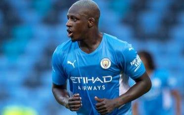 El francés Mendy, del City, sigue preso acusado de cuatro violaciones y lo juzgarán en enero de 2022