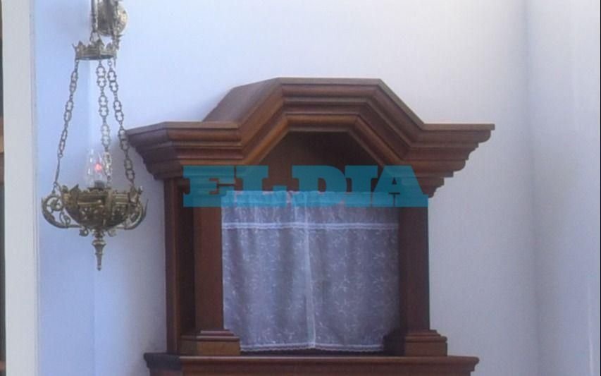 La parroquia de 38 y 20, blanco de un robo en pleno momento de oración: "Nada respetan"