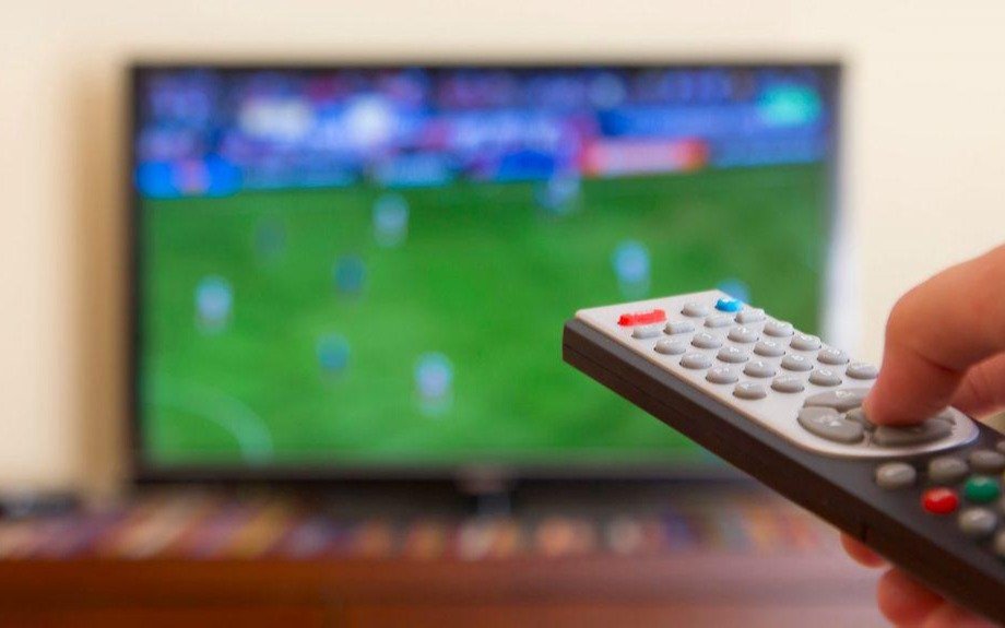 Copa Davis y fútbol: la agenda deportiva de hoy para ver por la TV