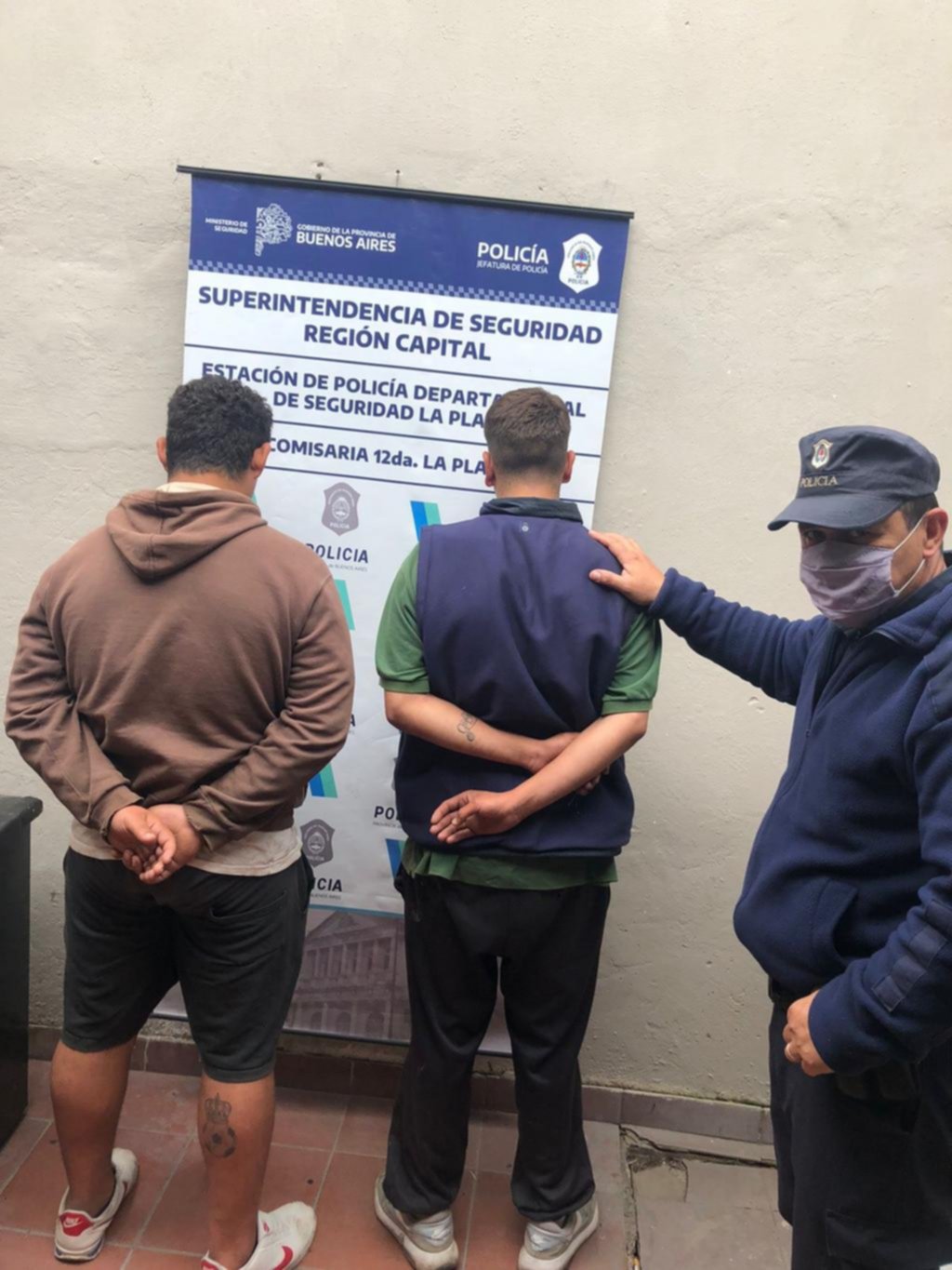 Dos “robaruedas” detenidos en Villa Elisa