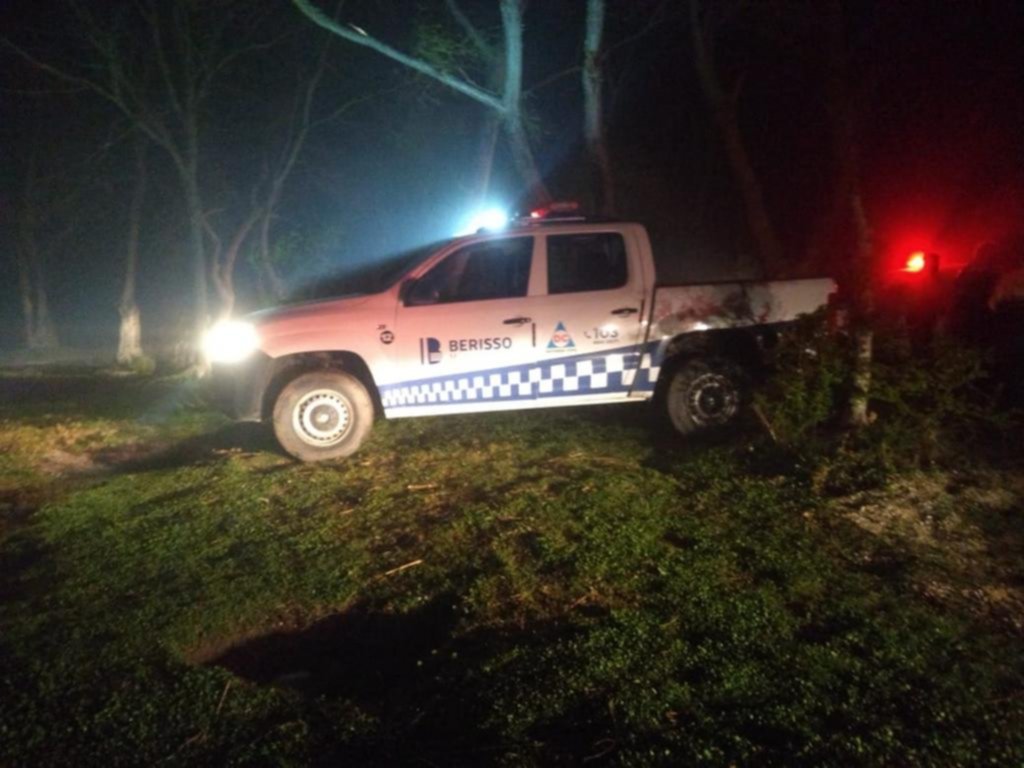 Rescataron a dos kayakistas a la deriva en La Balandra