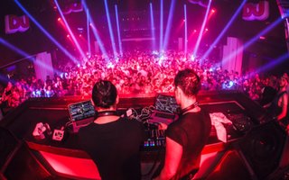 Reabren las discotecas: "La noche no volverá a ser la misma, la pandemia nos fundió"