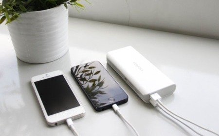 "Uno para todos": en la UE exigen un enchufe único para cargar teléfonos