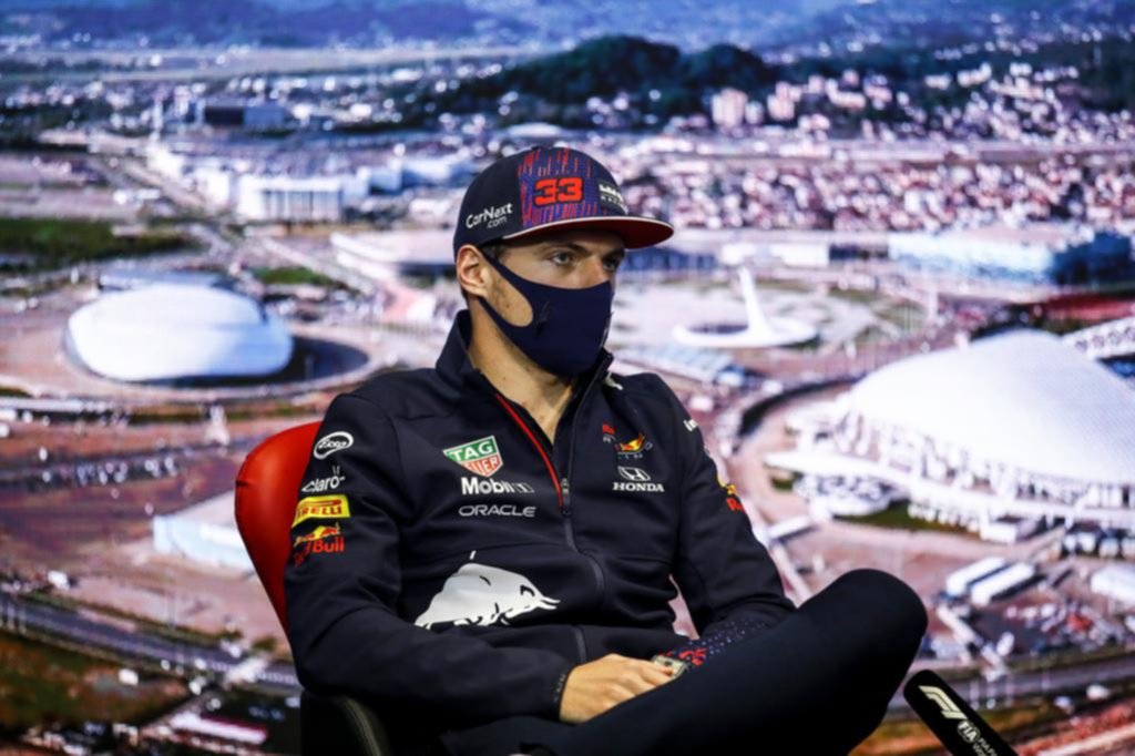 Verstappen y Hamilton llevan su duelo en la Fórmula 1 a Rusia