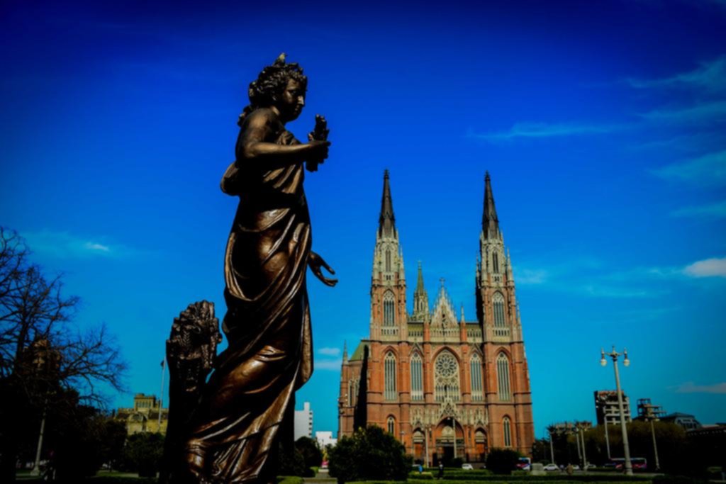 La Plata en imágenes: ciudad misteriosa