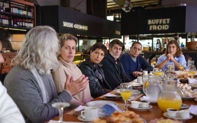 Reunión con comerciantes quilmeños