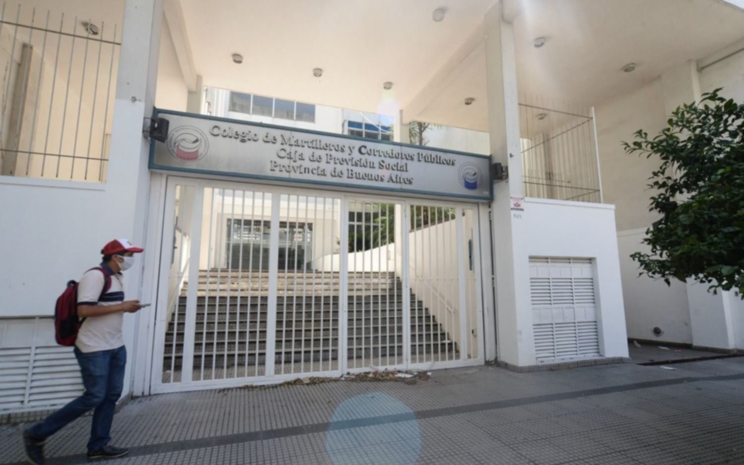 Conflicto entre el Colegio de Martilleros y cadena de inmobiliarias terminó en denuncia por amenazas
