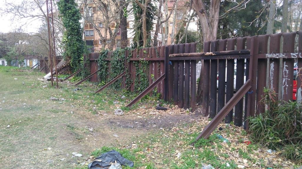 Una catarata de reclamos en la zona junto a las vías de 115 entre 46 y 47