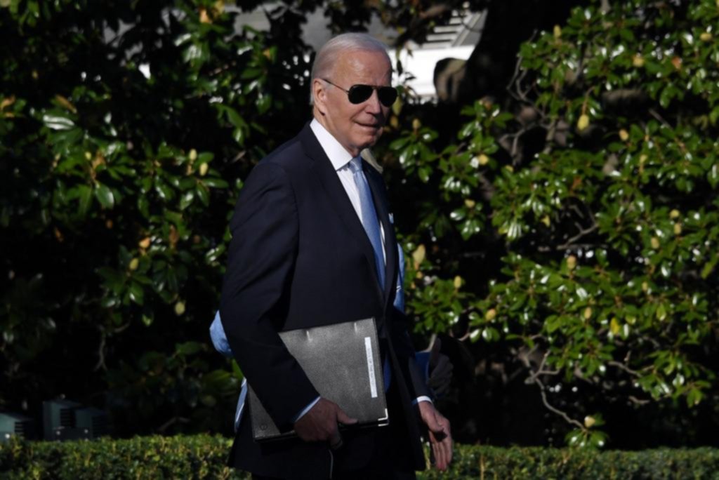 Biden llamó a “defender” la democracia en EE UU, “que no está garantizada”